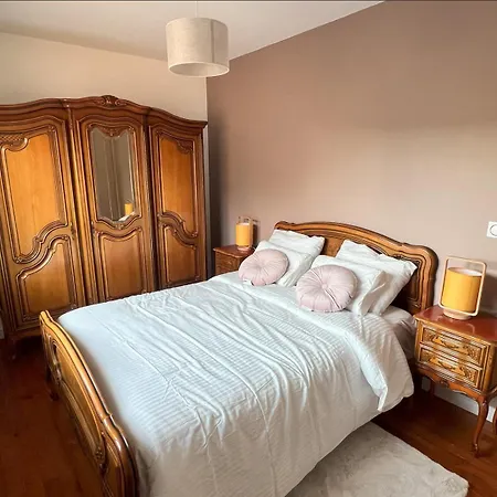 Dom wakacyjny Belle Maison Avec Jardin !